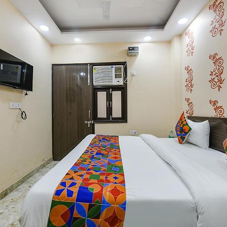 Fabexpress Unicon Hotell New Delhi Eksteriør bilde